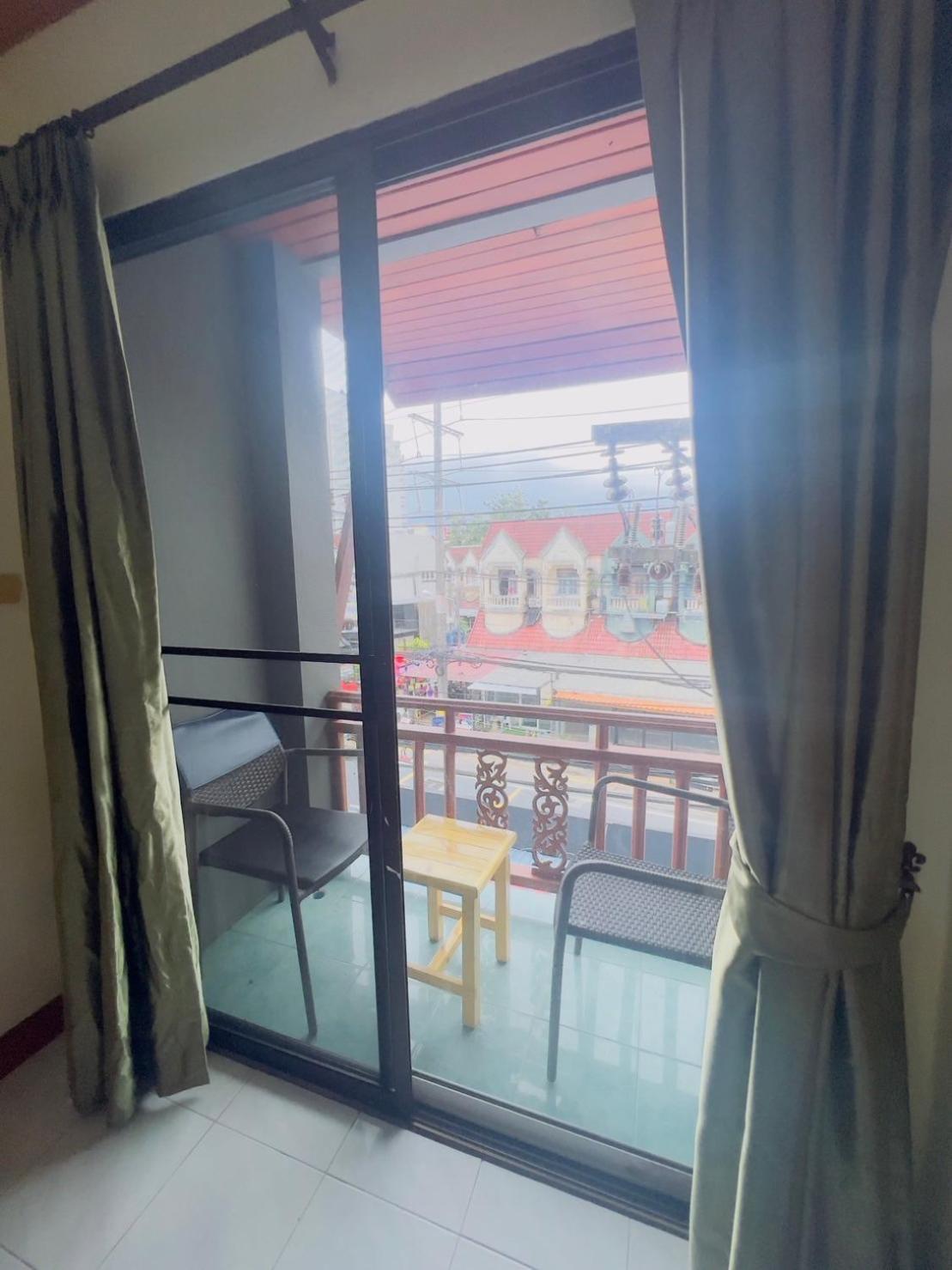 Royal Vista Hotel Patong Bagian luar foto